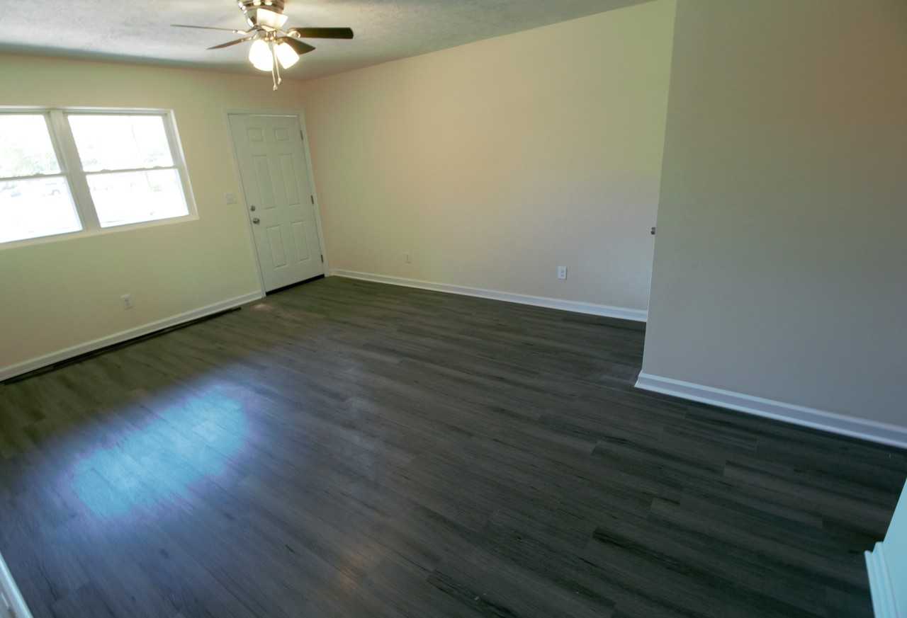 3811 Carpenter Dr - Photo 2 of 6