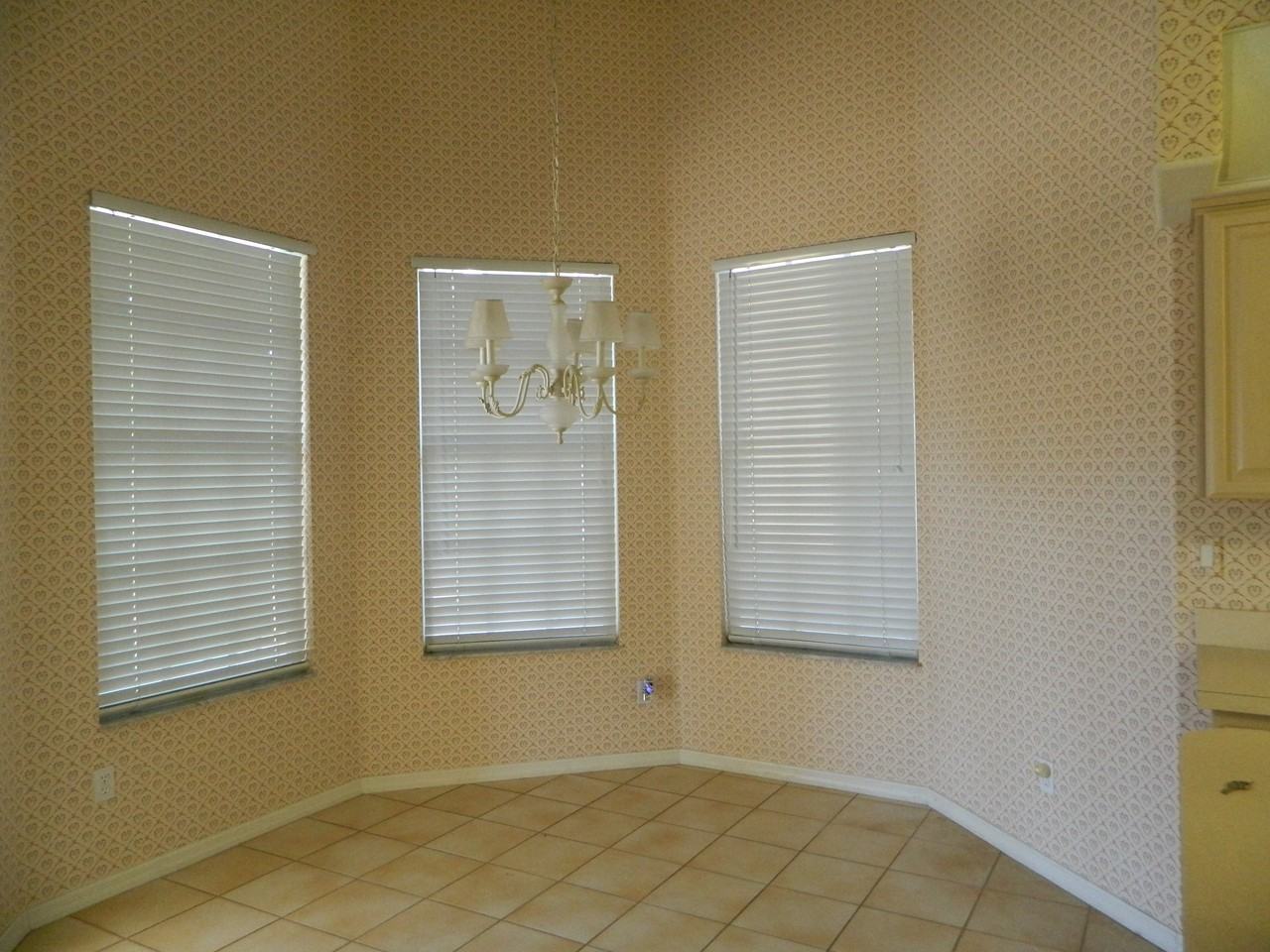 5121 Carnation Ct - Photo 2 of 16