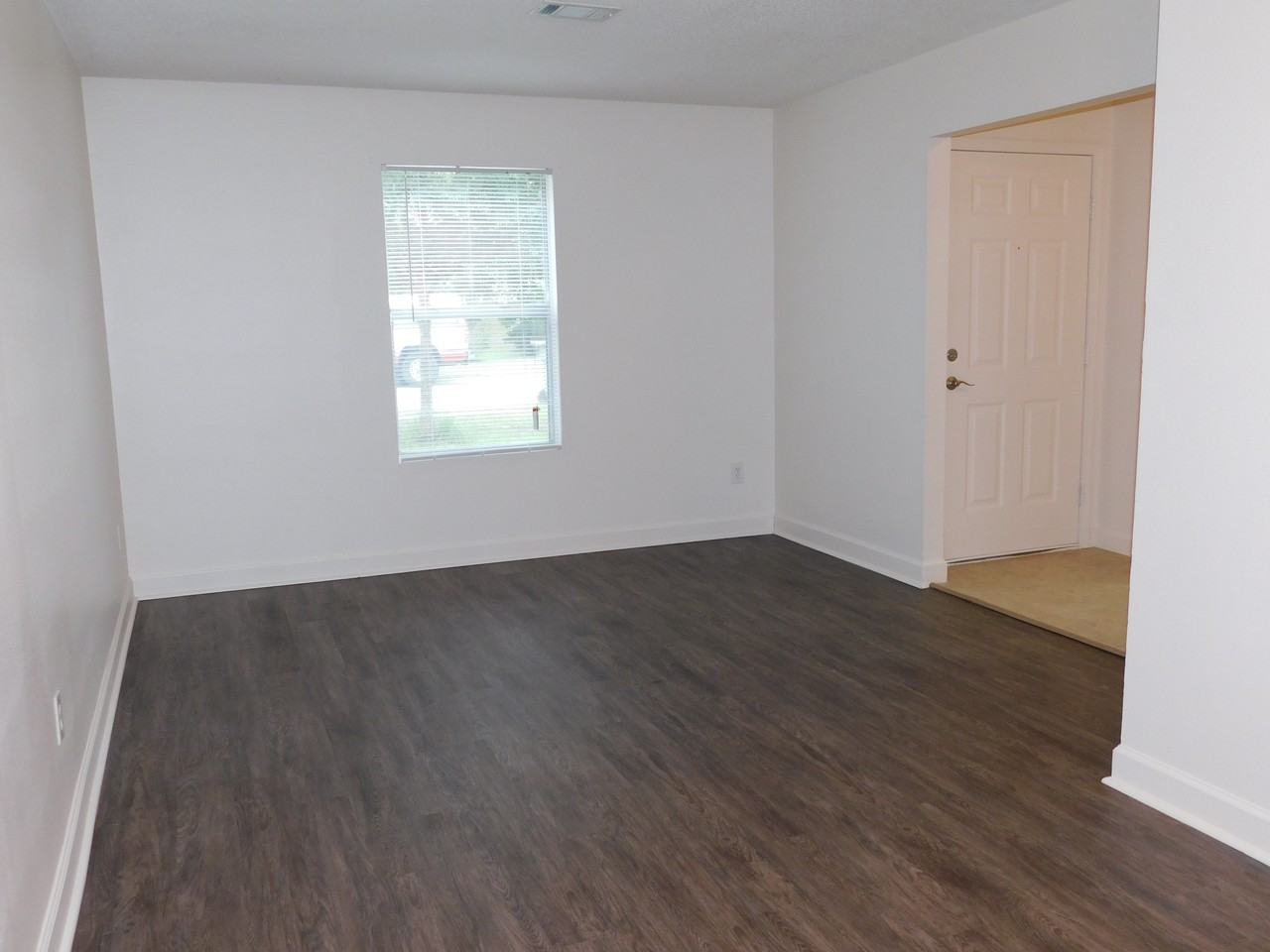 44 Callan Ct - Photo 3 of 21