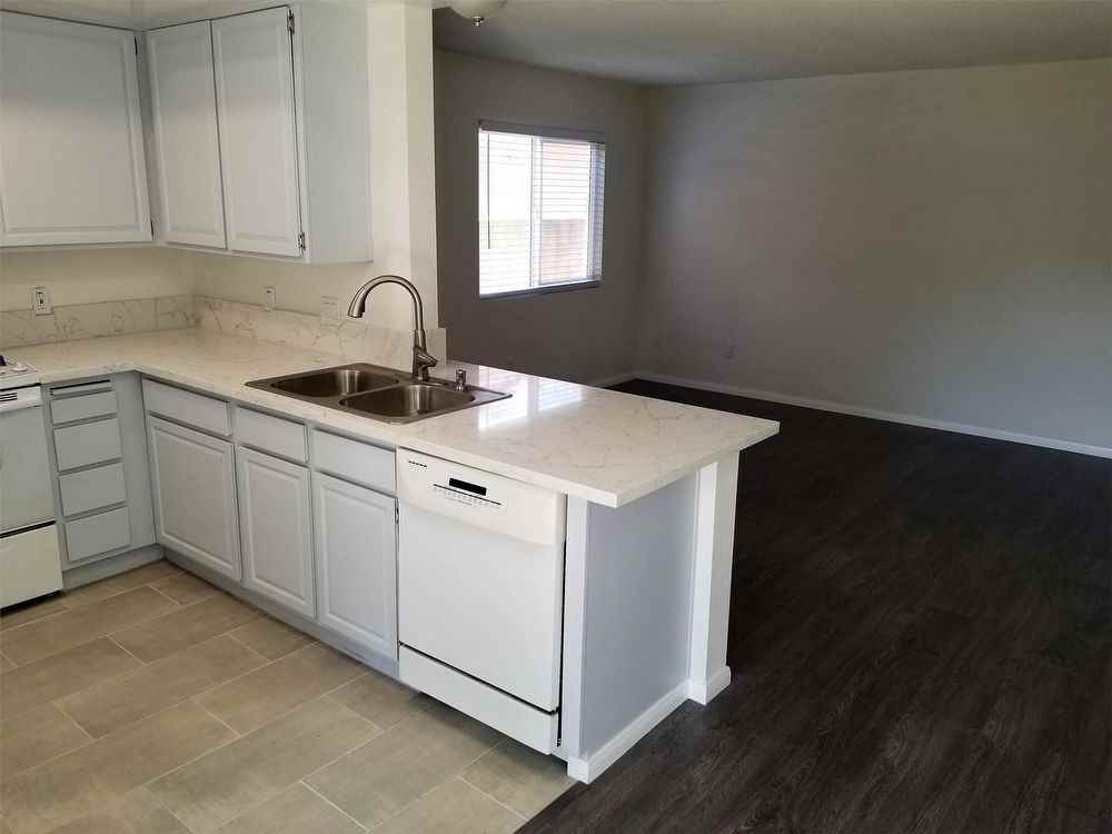 5420 Lorenza Ct - Photo 3 of 21