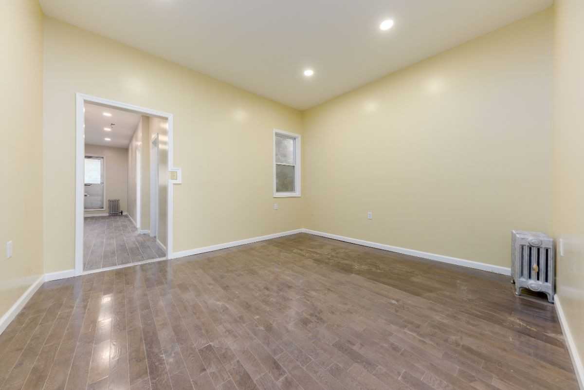 102-10 159th Rd #2 - Photo 3 of 10