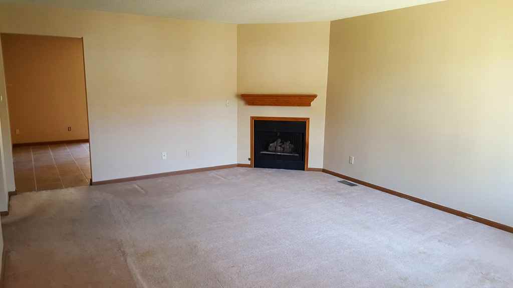 85 Amherst Drive - Photo 3 of 10