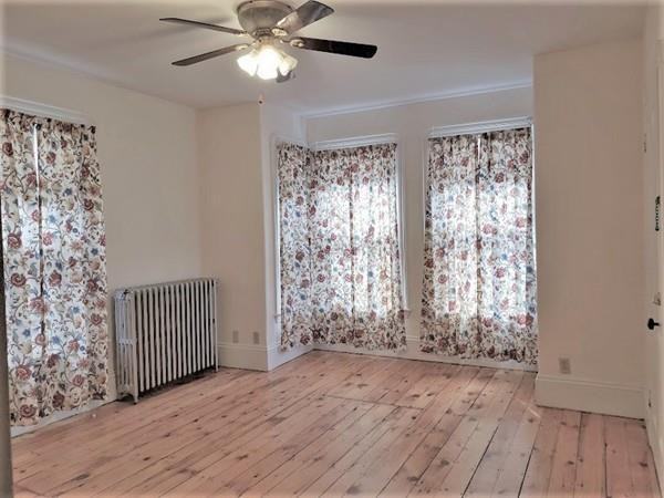 7 Essex St #2 - Photo 2 of 30