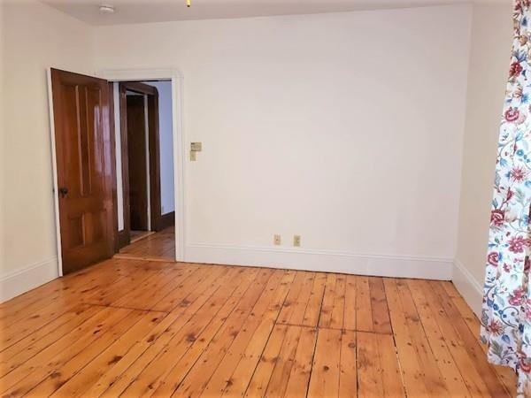 7 Essex St #2 - Photo 3 of 30