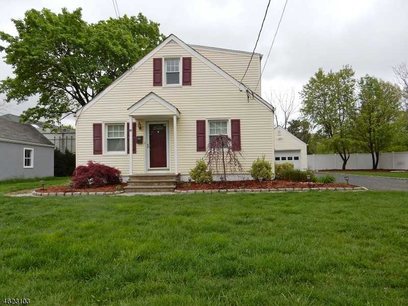 21 Grove St - Photo 2 of 19