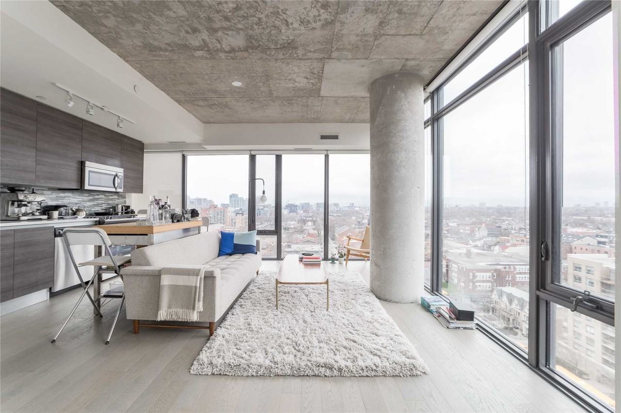 111 Bathurst Street #1211