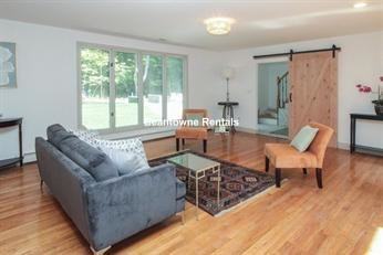 11 Buttercup - Photo 3 of 4