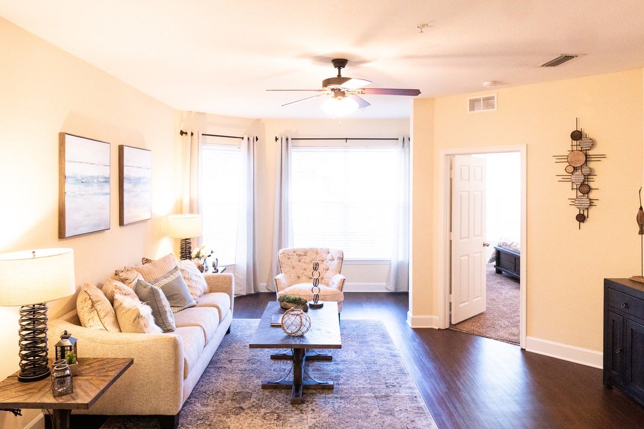 Cypress Pointe - Photo 6 of 34