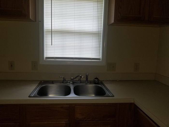 9040 Reid St - Photo 3 of 8