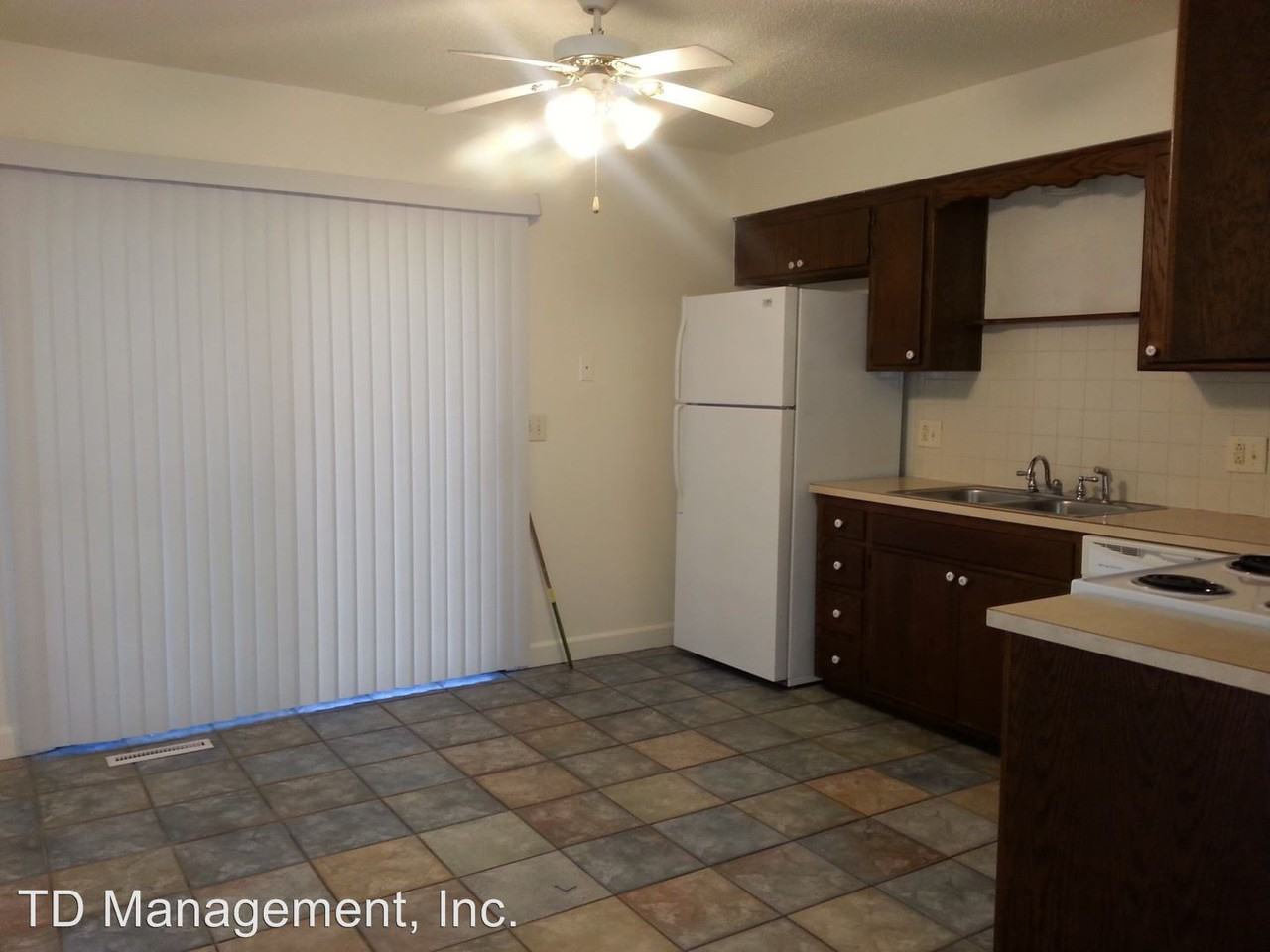 513 E Mt Vernon - Photo 3 of 23