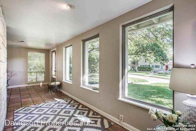 201 Ridgemont Ave - Photo 2 of 23