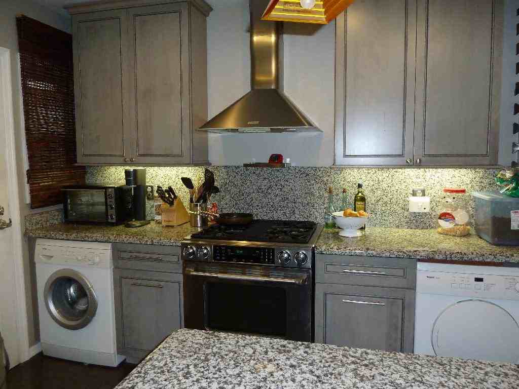 2432 Rampart St - Photo 2 of 5