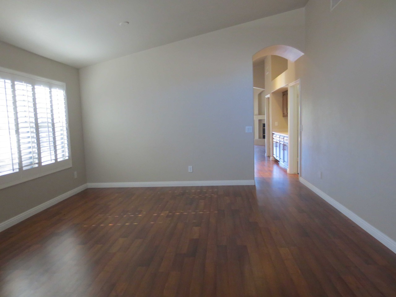 10335 W Country Club Trail - Photo 3 of 15