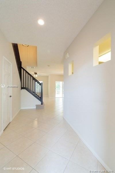 8272 Vía Serena - Photo 3 of 7