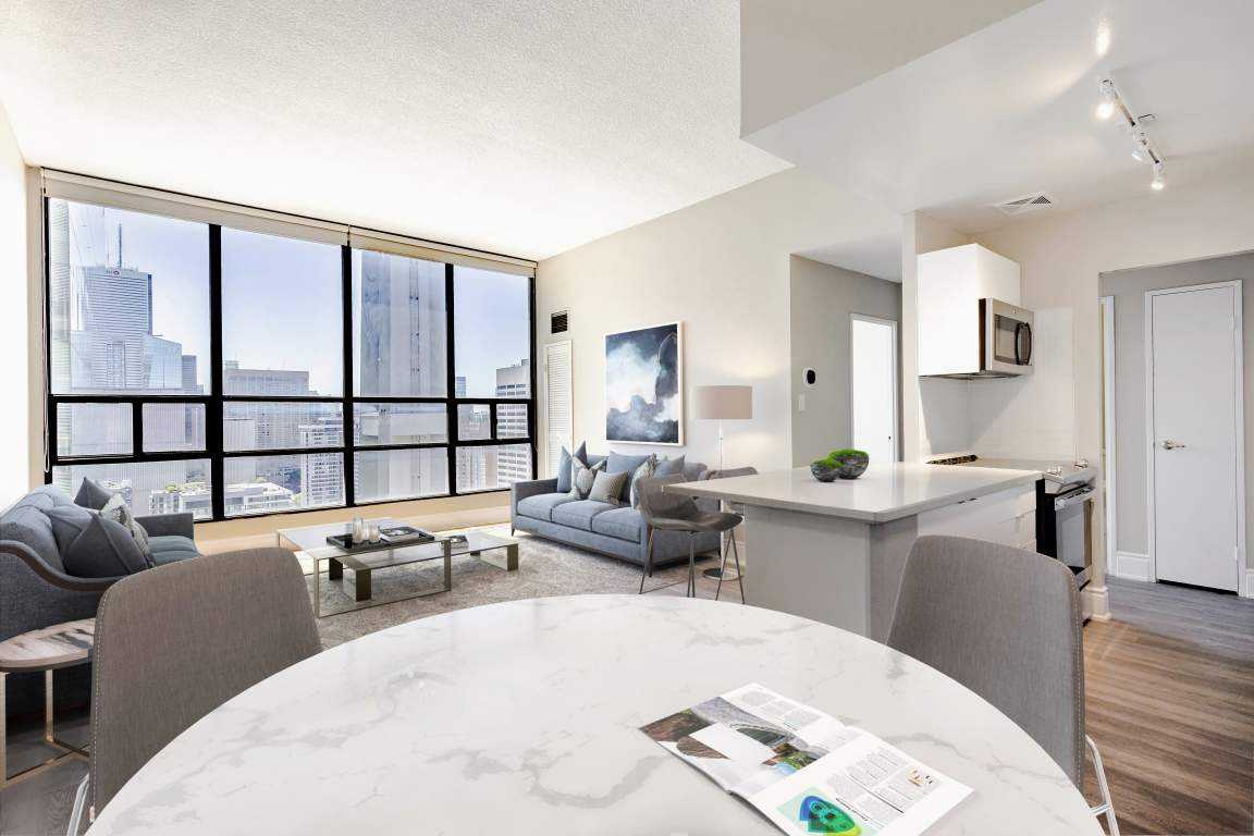 77 Gerrard West - Photo 2 of 17