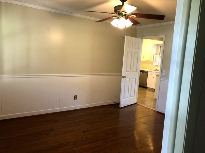 6220 Kemberly St - Photo 3 of 16