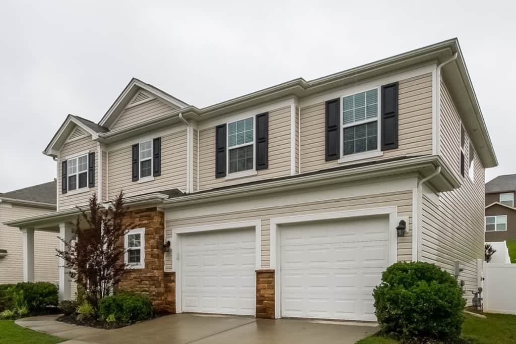 112 Farmers Folly Dr - Photo 3 of 28