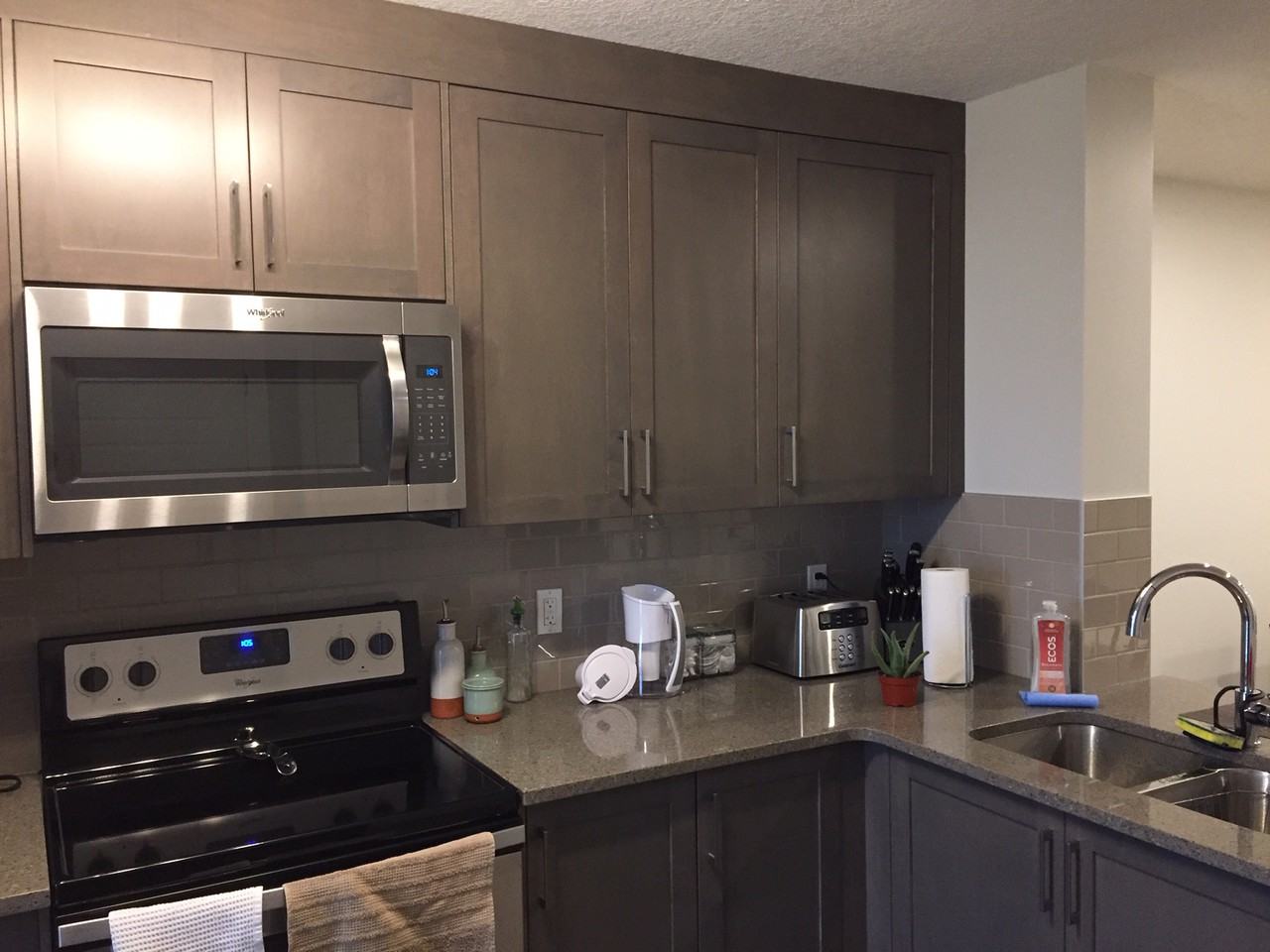 19500 37 Street Southeast - Photo 6 of 14