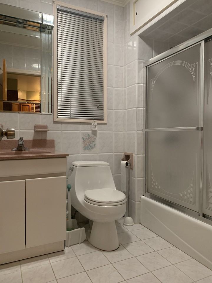 13-12 130th St #1FL - Photo 3 of 3