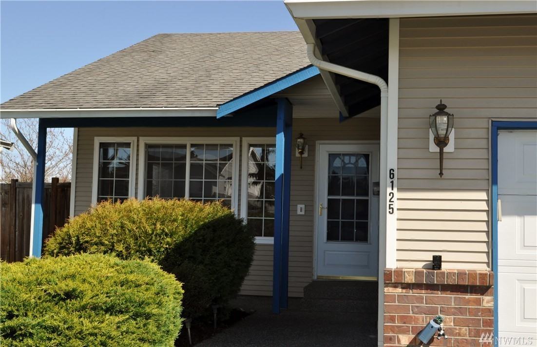 6125 101st Pl Ne - Photo 2 of 5