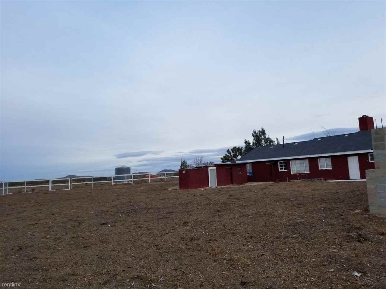 22317 E Avenue O - Photo 2 of 20