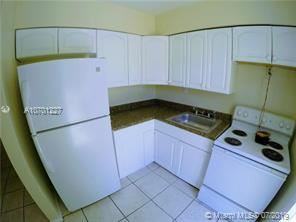 2501 NW 9th St - Photo 2 of 6