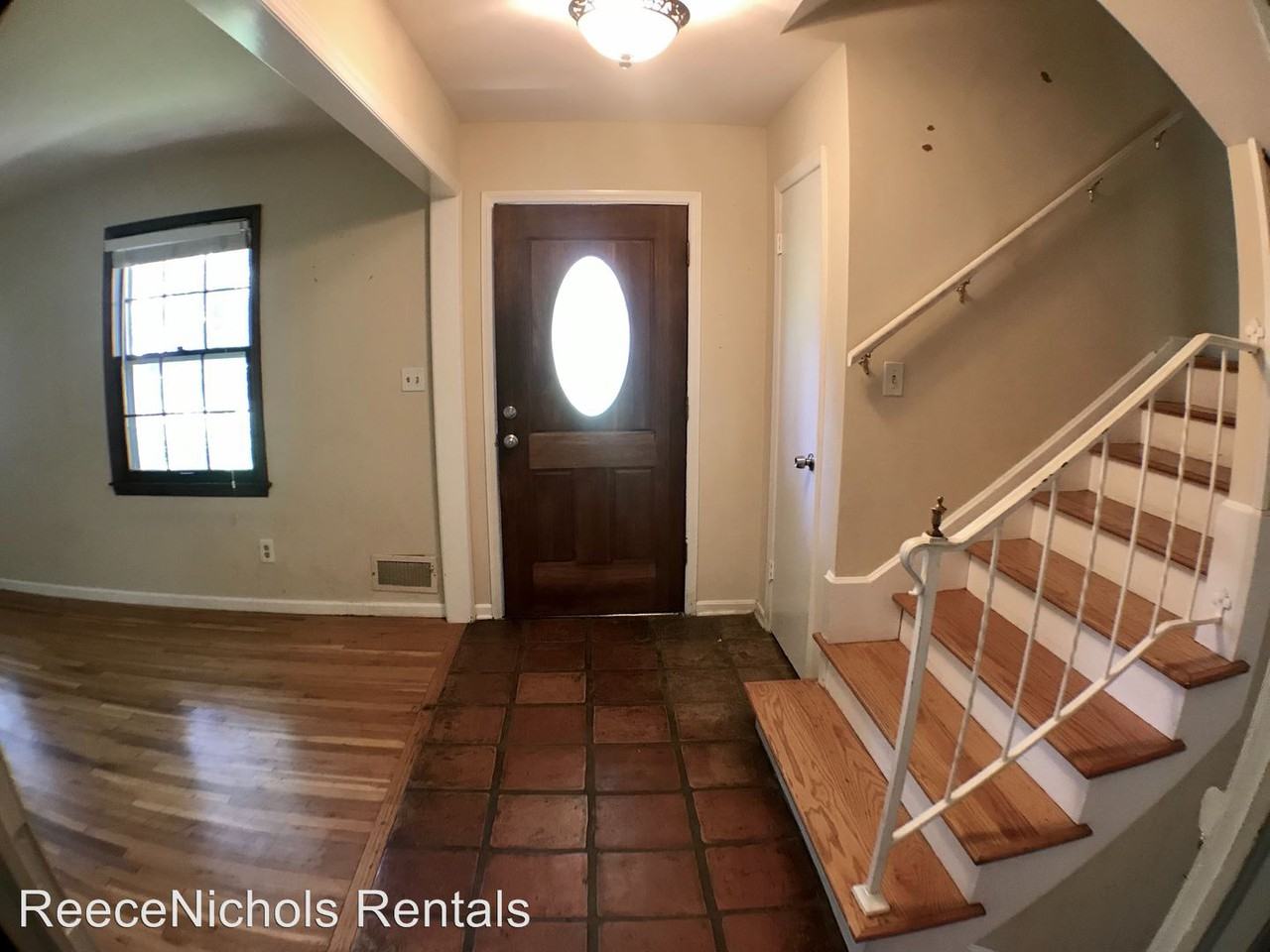 9011 W 105th St - Photo 3 of 30