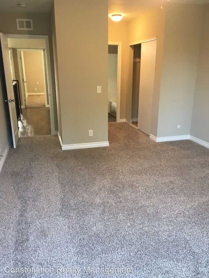859-861 Mola Vista Way - Photo 2 of 22