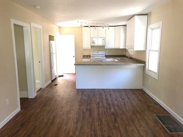 4130 Pitt St - Photo 2 of 7