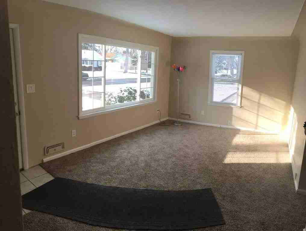 4016 Rohr Drive - Photo 3 of 16