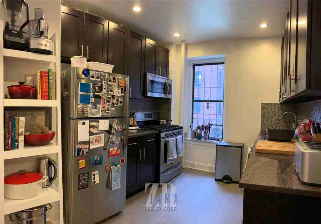 201 Eastern Pkwy #1L