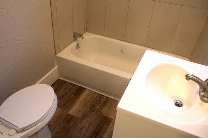 1150 Windsor St SW - Photo 3 of 10