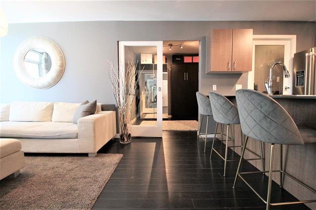 610 Granville Street - Photo 2 of 12