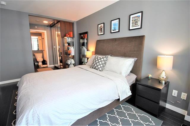 610 Granville Street - Photo 6 of 12