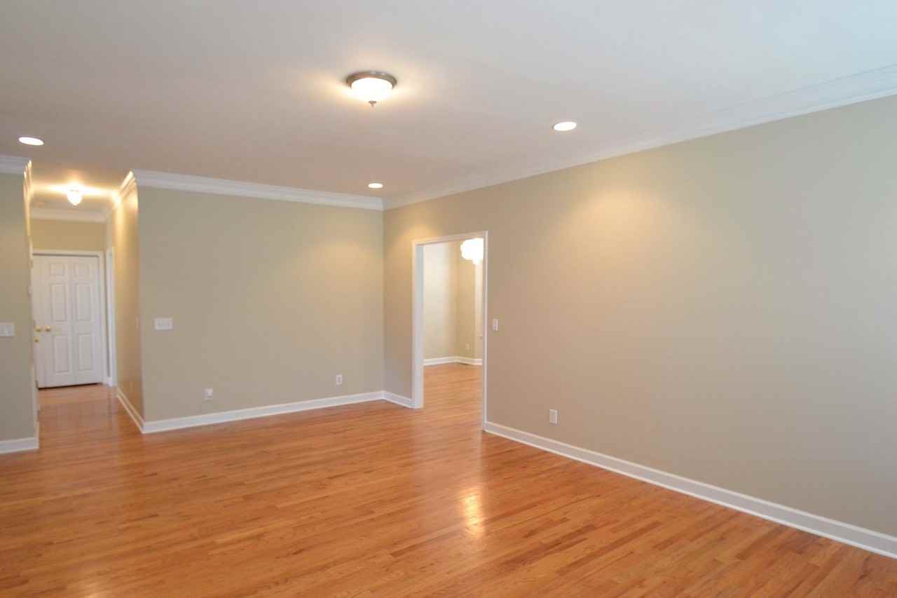 1403 Troon Dr - Photo 2 of 12