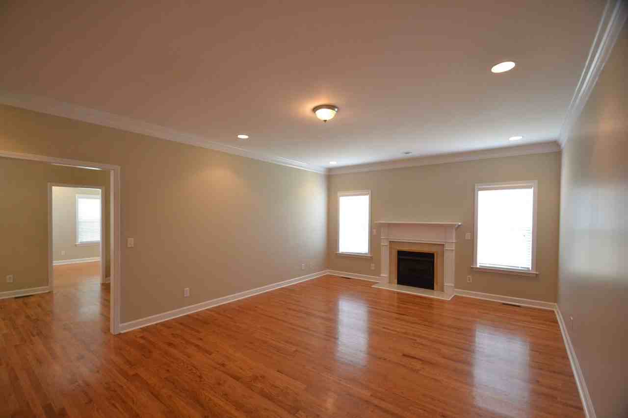 1403 Troon Dr - Photo 3 of 12