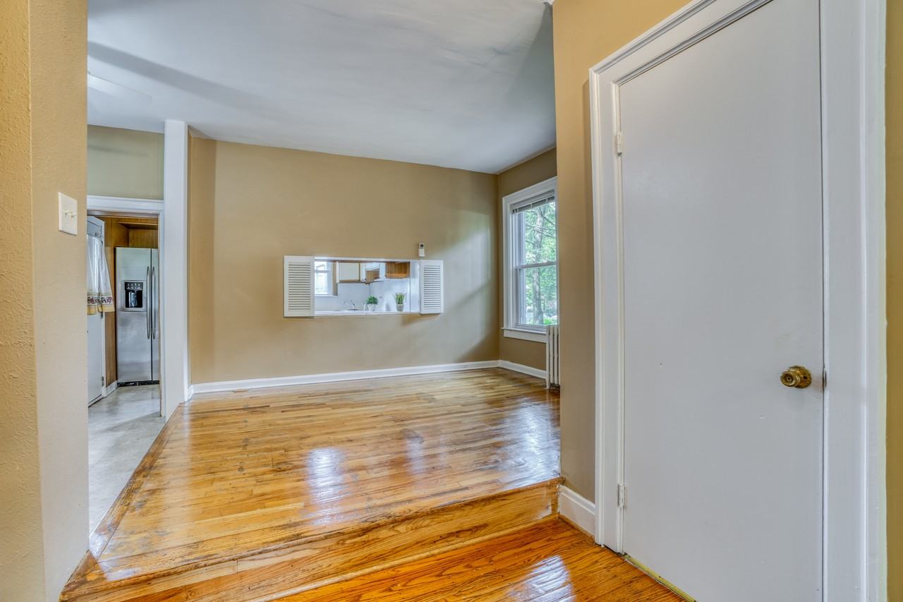 4804 Edmondson Avenue - Photo 2 of 20