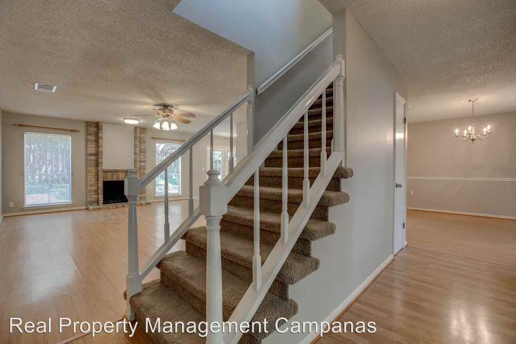 16522 Fox Den - Photo 2 of 28