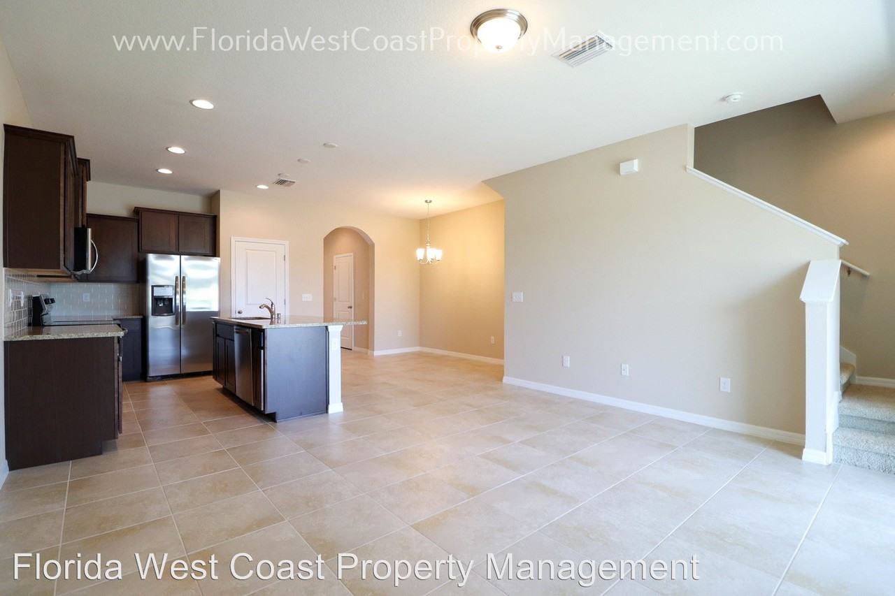 2540 Midnight Pearl Drive - Photo 2 of 16