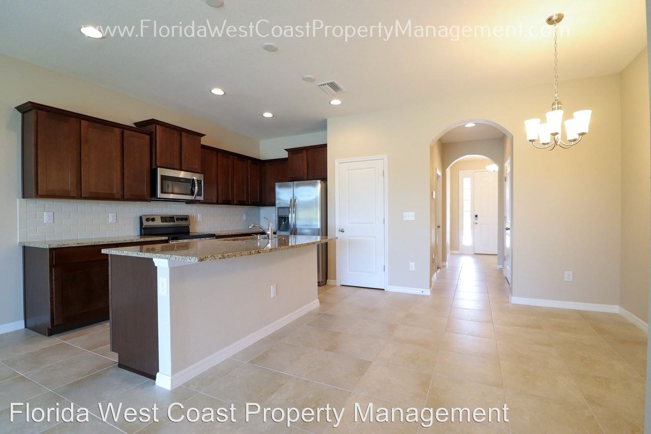 2540 Midnight Pearl Drive - Photo 3 of 16