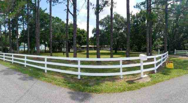 15313 W County Line Rd - Photo 3 of 10