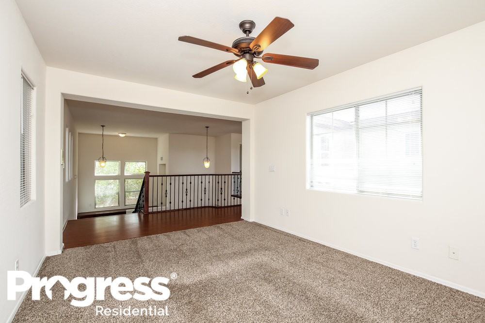 14583 W Cortez St - Photo 2 of 15