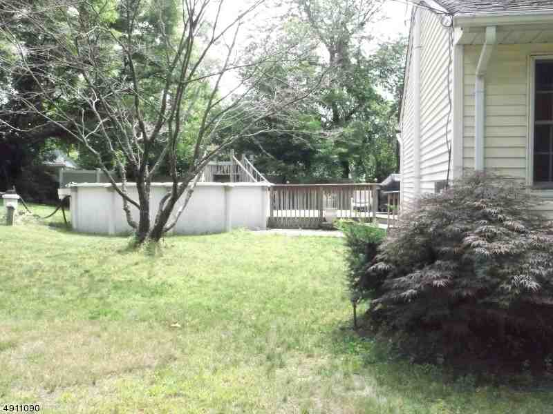1 Gorge Dr - Photo 3 of 18