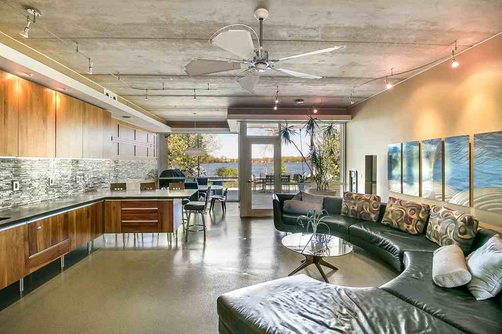 10816 Bob White Beach - Photo 2 of 29
