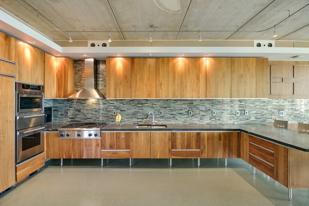 10816 Bob White Beach - Photo 3 of 29