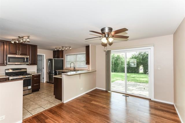 760 Essington Ln - Photo 2 of 24