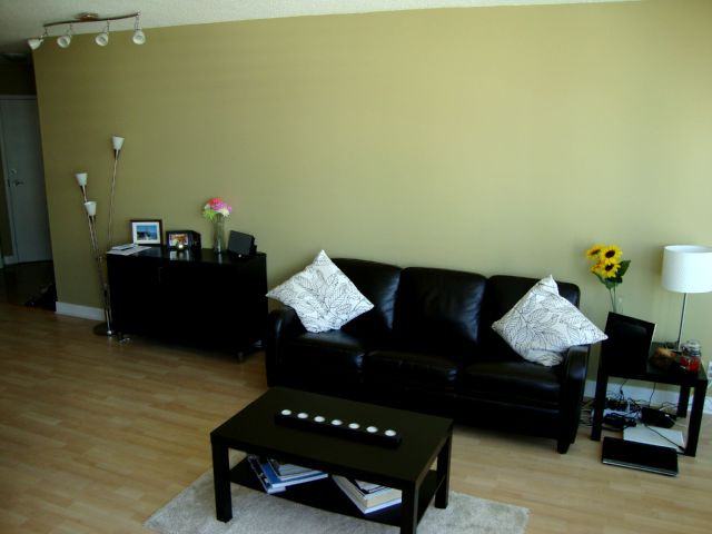 361 Front Street West - Photo 2