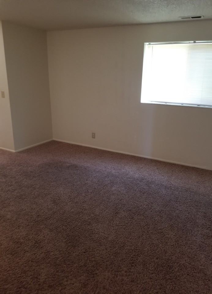 4608 Sw #32 - Photo 4 of 7