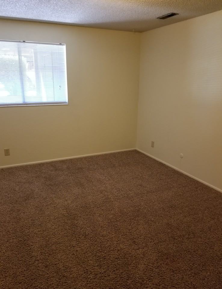 4608 Sw #32 - Photo 5 of 7