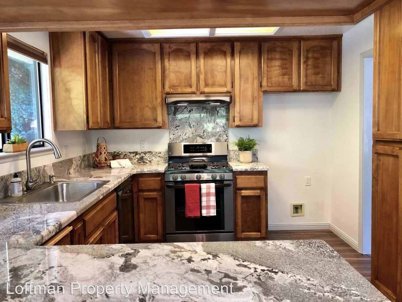 9340 Chantry Hill Rd - Photo 3 of 23